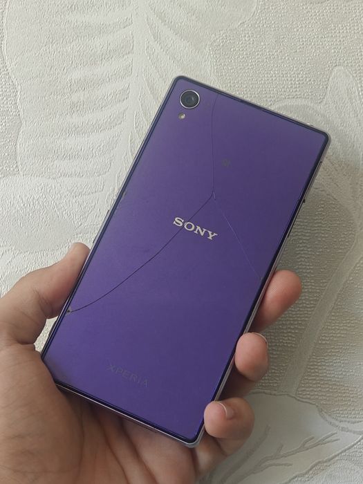 Sonny Xperia ZX1 (purple)