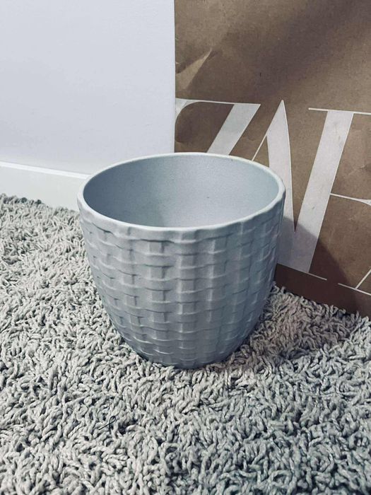 Piękna pleciona doniczka na kwiaty donica ceramiczna