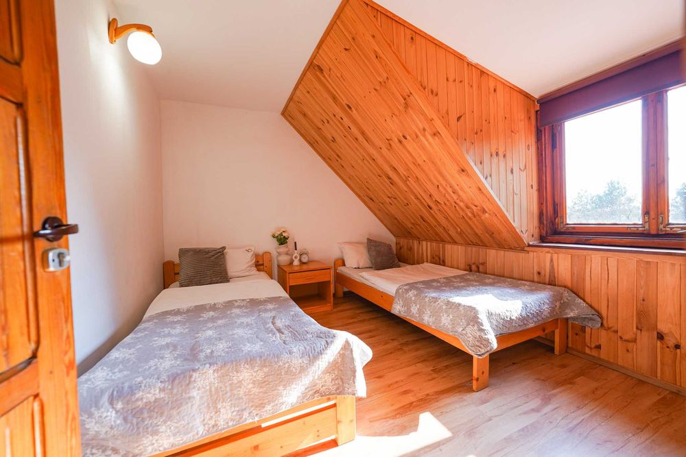 Ustronny domek na Mazurach do 12osób w lesie nad jeziorem, blisko Szczytna