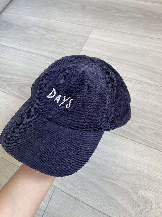 Синяя вельветовая кепка с надписью Beechfield