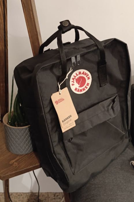 Mochila fjallraven kanken preta