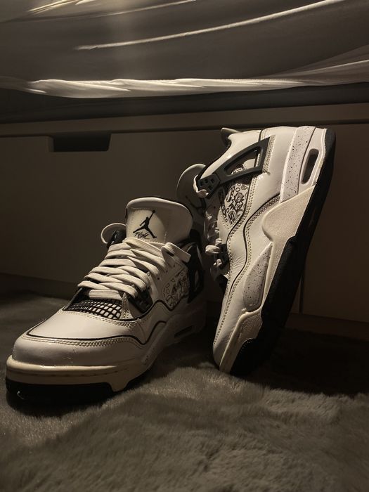 Jordan 4 Retro SE DIY