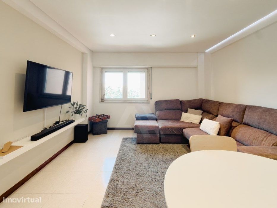 Apartamento T2 em São Marcos com Garagem