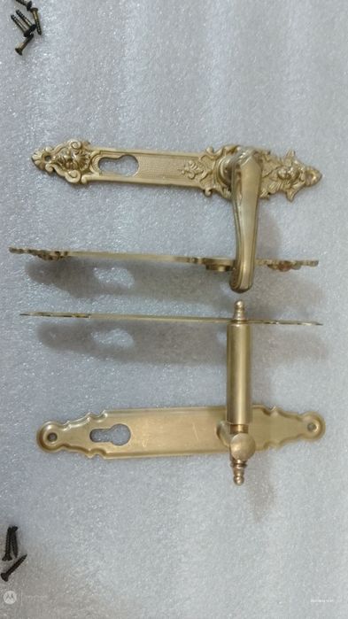 Okucia do drzwi mosiężne