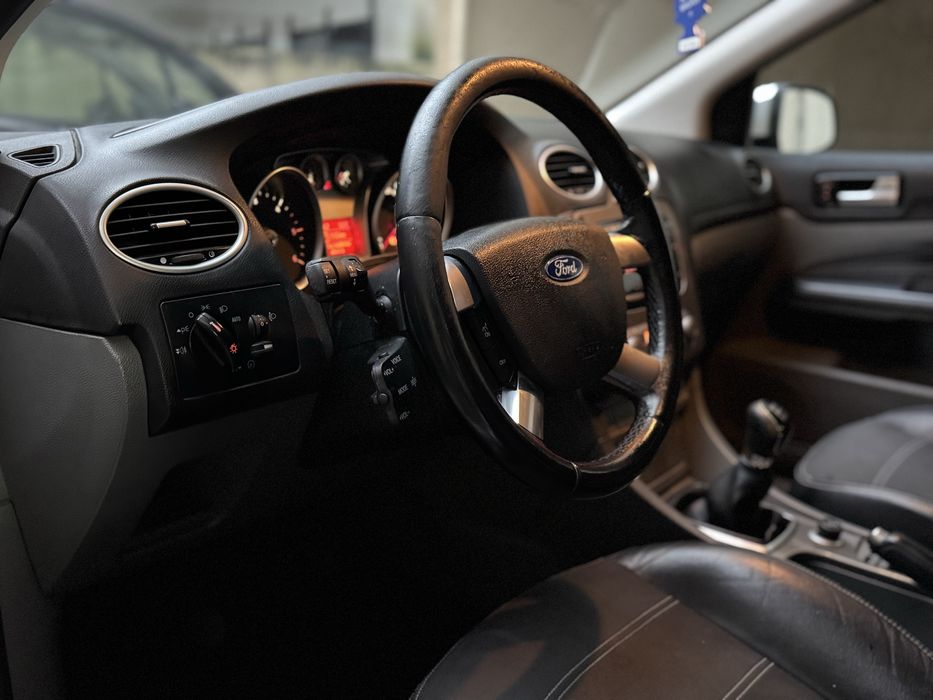 Ford Focus SW 1.6 Tdci Titanium - 2009 Nacional