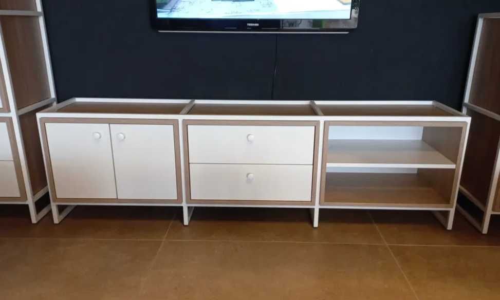 meble segmentowe (dwie komody i rtv)