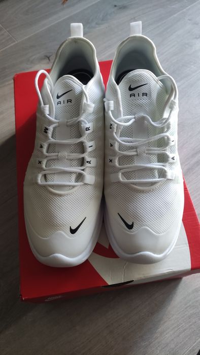 Nike Air Max Axis