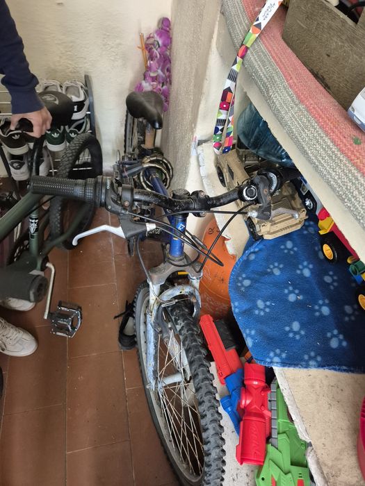 Bicicleta 24" azul
