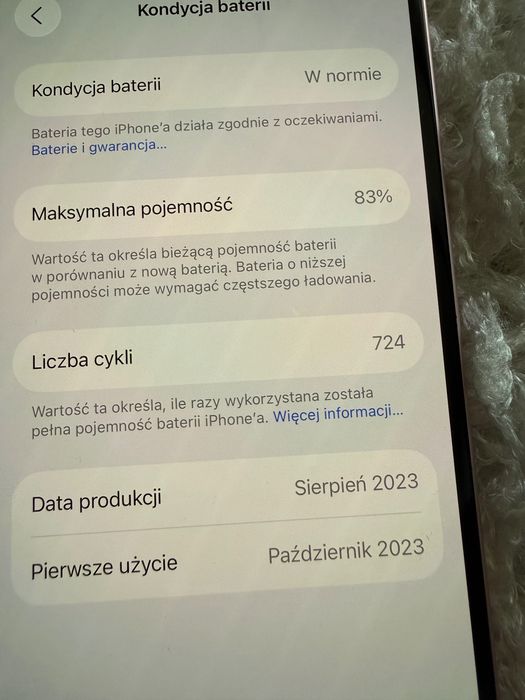 iPhone 15 bardzo ładny