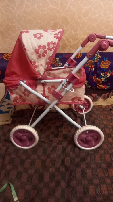 Каляска  для  куклы.   Вишнёвое.