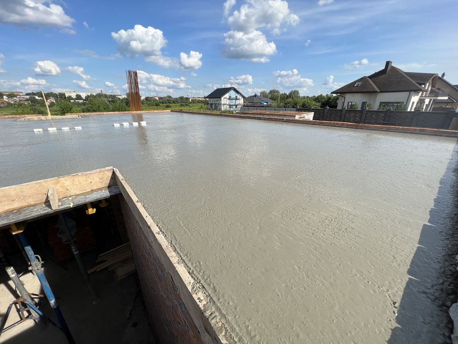 Бетоні роботи Монолітні перекриття сходи