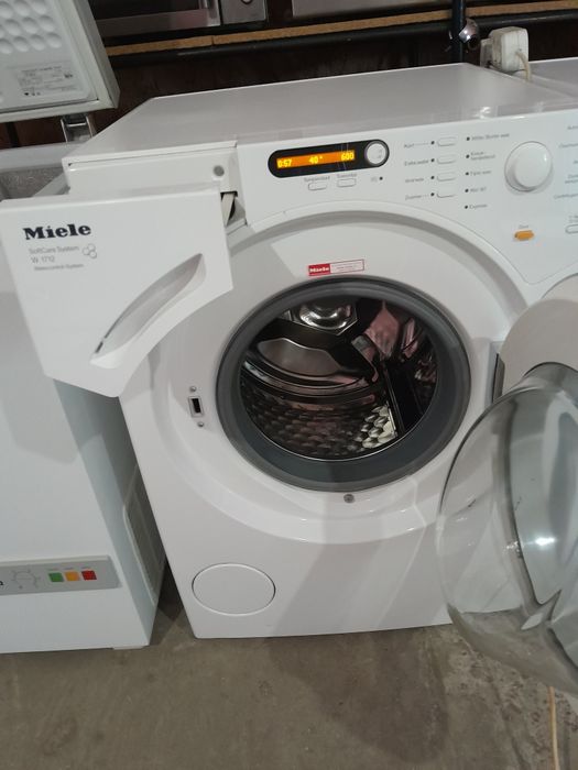 Пральна машина "Miele" (Німеччина)