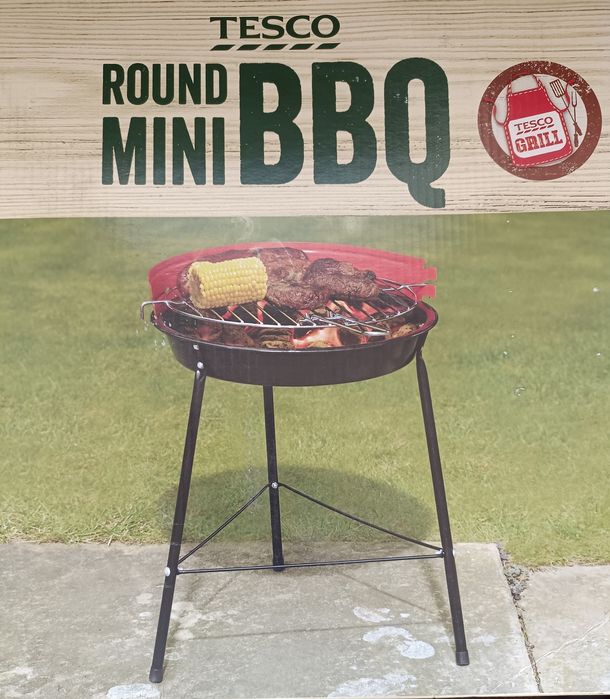 Klasyczny mini grill ogrodowy