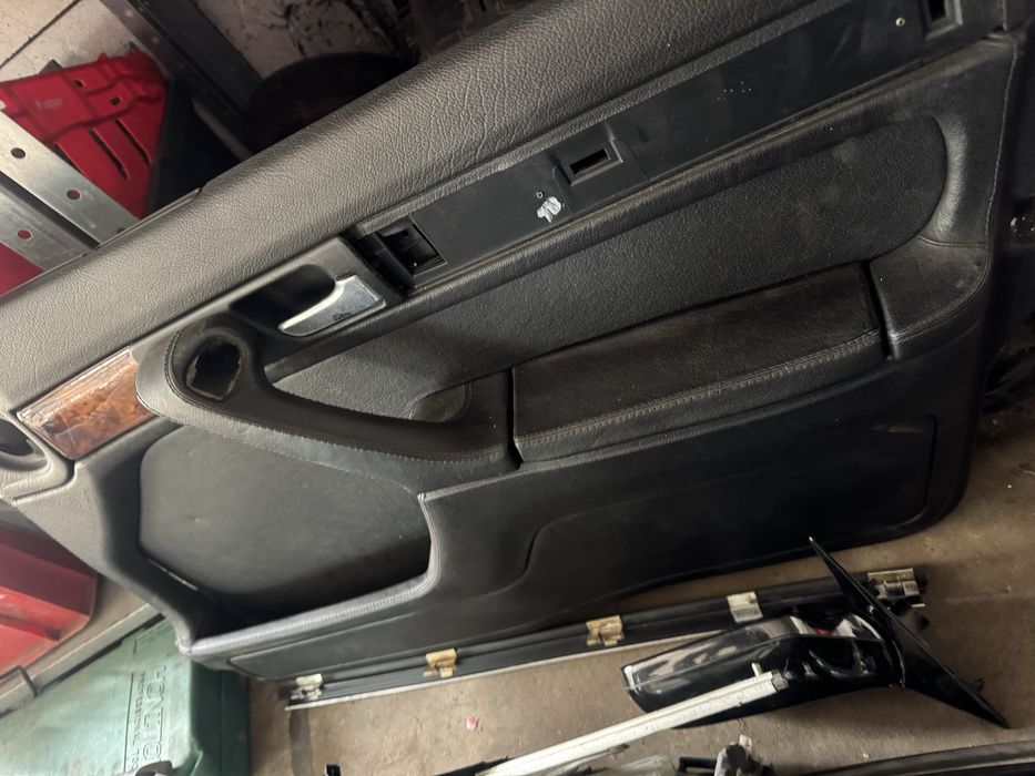 Boczki full skóra BMW E32 750iL long roletki rarytas