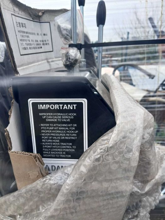 MINI-ESCAVADORA PARA TRATOR