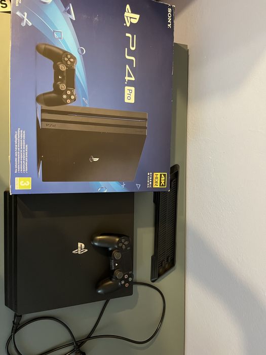 Konsola ps4 pro
