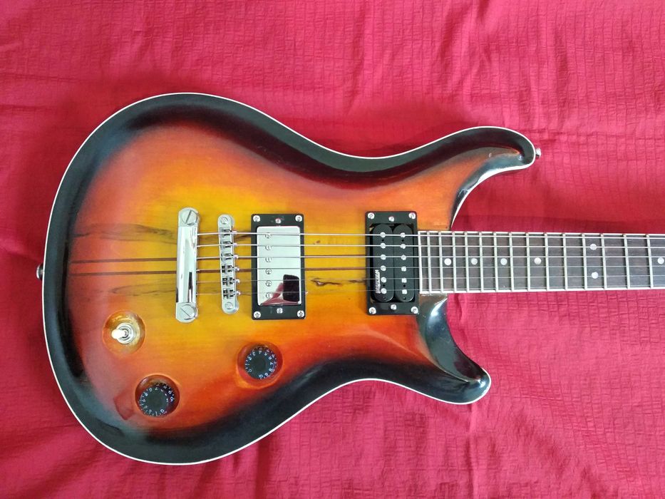 Майстрова електрогітара EUGENE PRS Style