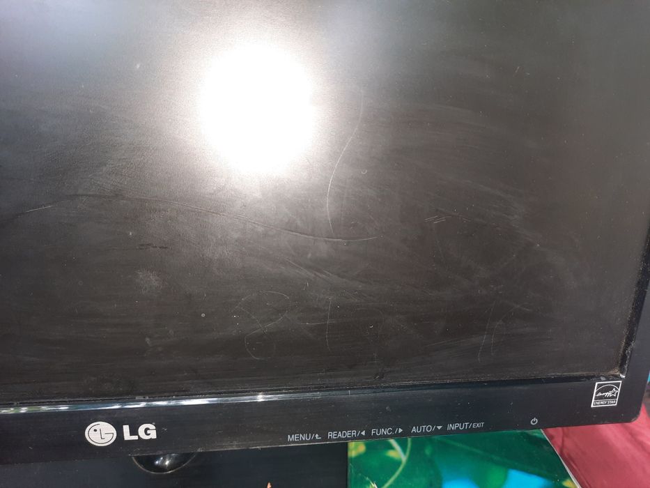 Монитор 18.5" LG 19M37A-B