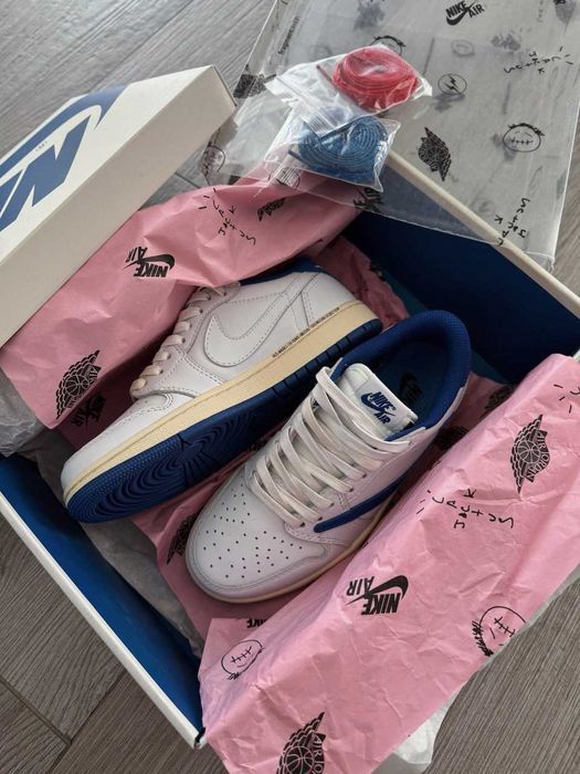 Кросівки Nike Air Jordan 1 Low OG SP Fragment x Travis Scott premium