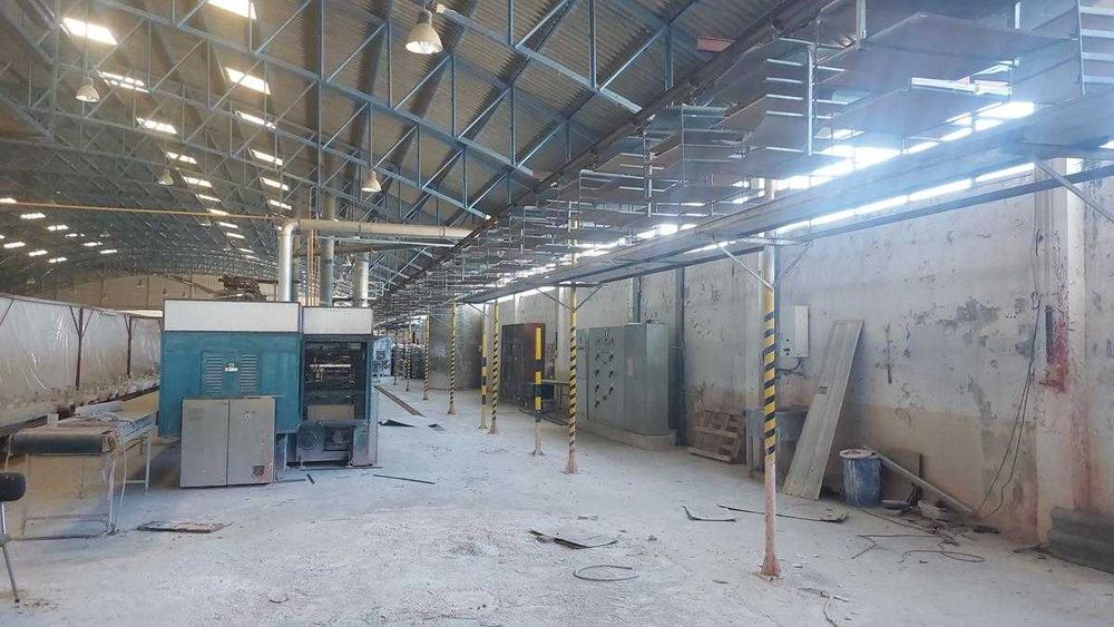 Complexo comercial e industrial (armazéns)