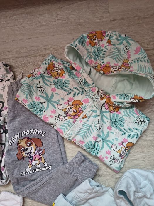 Mega paka ubranka dziewczynka zima dresy legginsy ocieplane bluzy skye