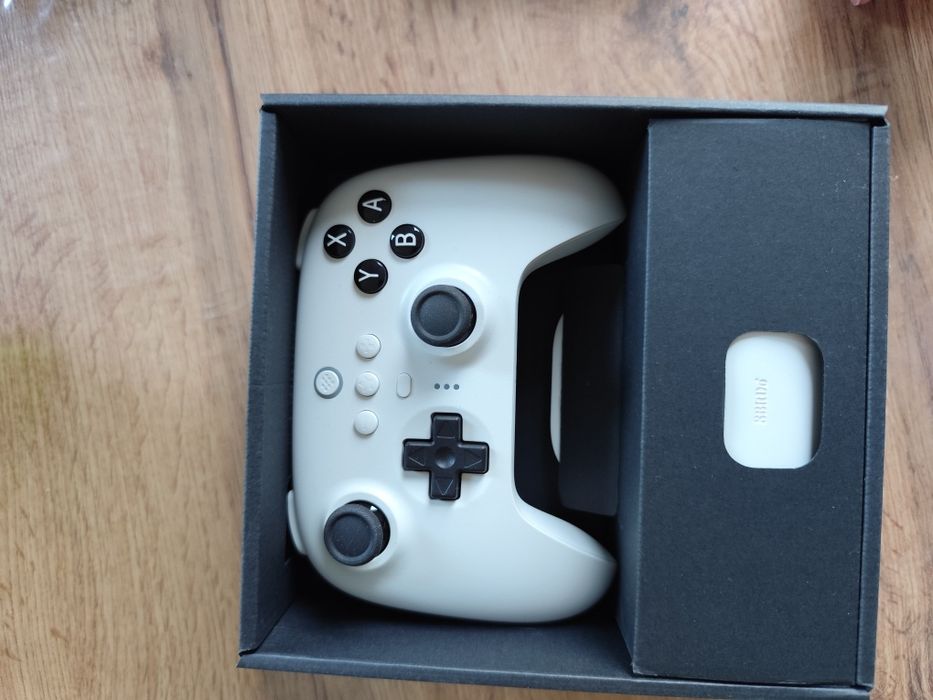 8BitDo Ultimate Bluetooth Controller