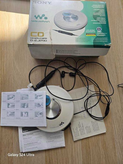 Sony CD Walkman D-EJ250 – komplet z pudełko, instrukcja i dodatki