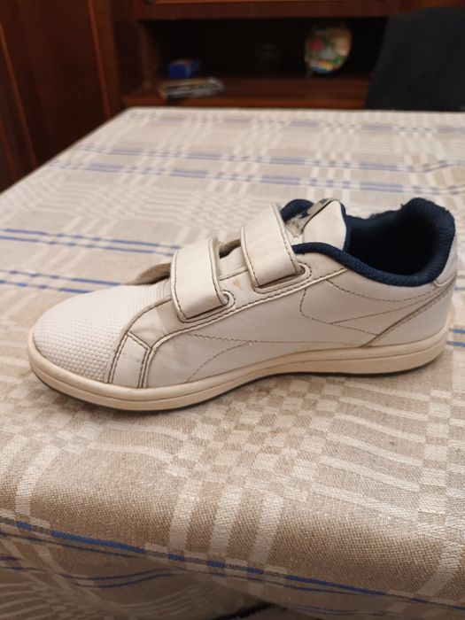 Кроссовки  белые  для  мальчиков "Reebok"