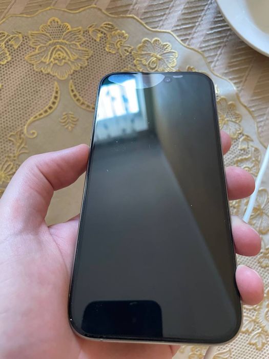 Iphone 15 pro 128 gb та iphone 12 mini