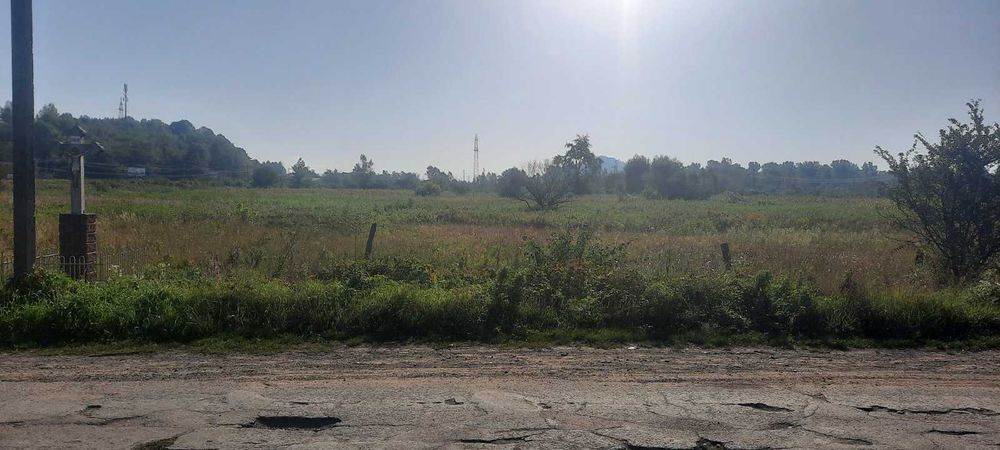 Продається земельна ділянка біля коплесу відпочинку м. Хуст APARTEL.