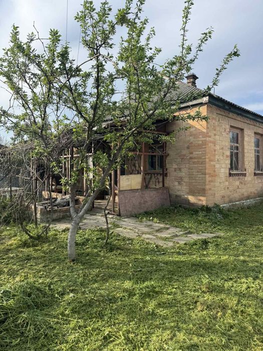 Продаж будинку в самому місті Мошен