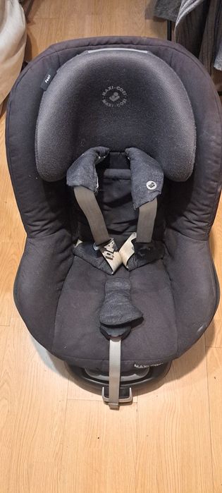 Fotelik samochodowy Maxi cosi familyfix pearl 9-18 kg