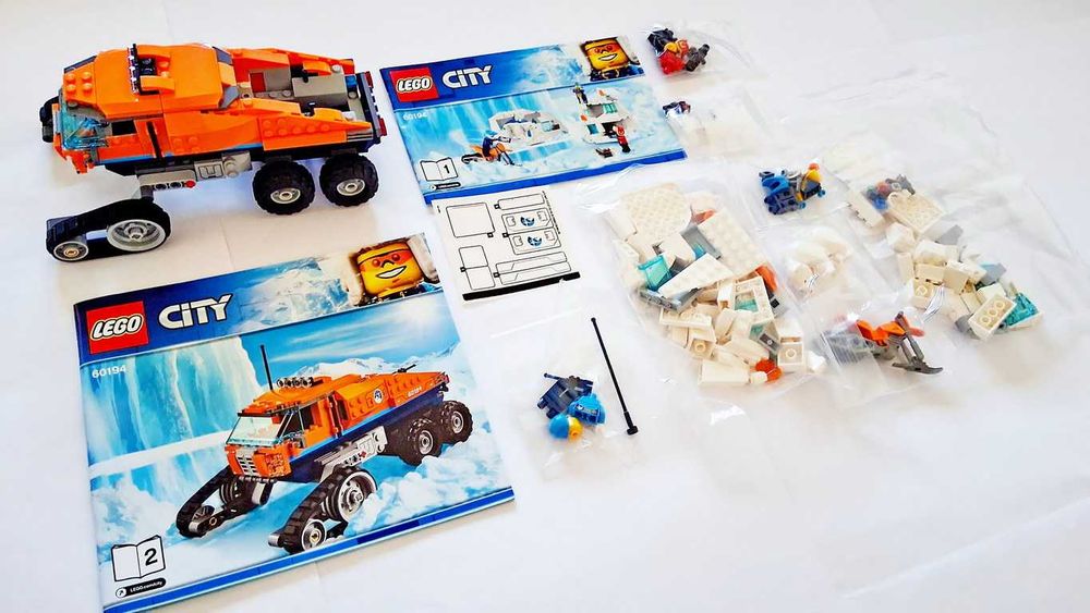 Lego City 60194 Arctic Scout Truck em peças novas semi montado