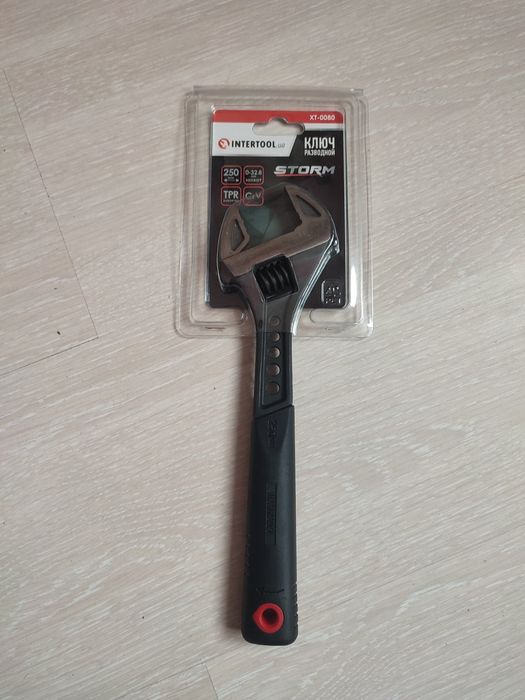 Ключ разводной кованный 150. 200 .250. 300  Cr-V STORM INTERTOOL