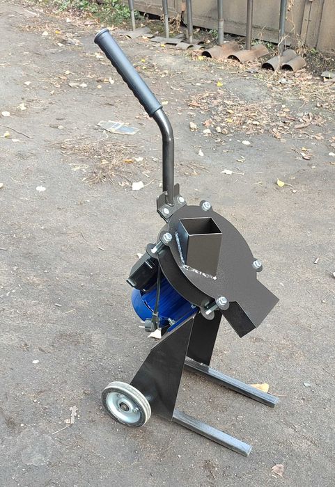 Топ пропозиція!Подрібнювач гілок – 2500,2.5 кВт, 220В.Ніж в подарунок!