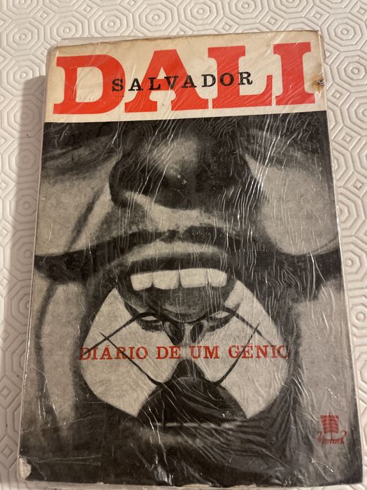 Salvador Dali - Diário de um génio