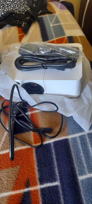 Multimedia projector