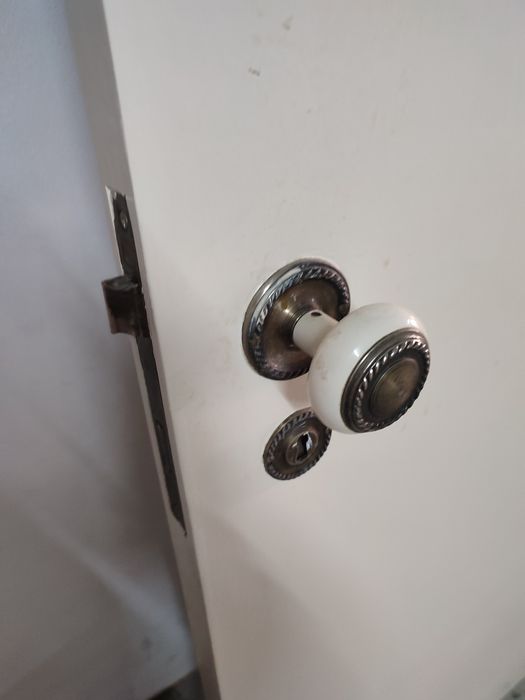 Porta Interior + Puxafor