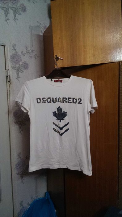 Мужская  футболка из Италии Dsquared2 размера M- L