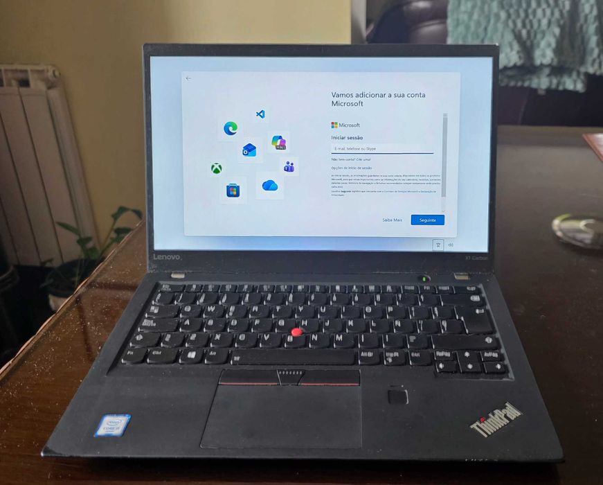 Lenovo X1 Carbon