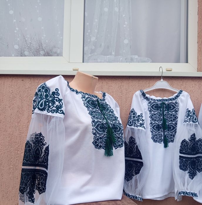 Парні вишиті сорочки