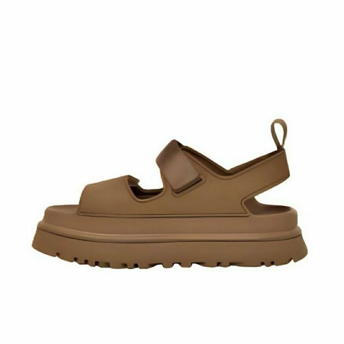 Босоніжки ugg на платформі