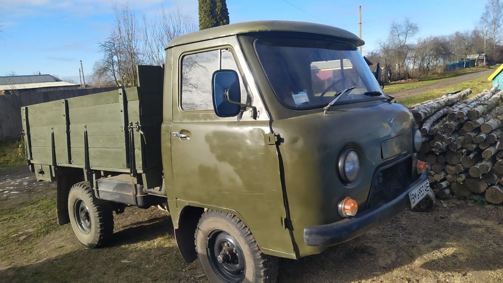 Продам УАЗ 3303 бортовий