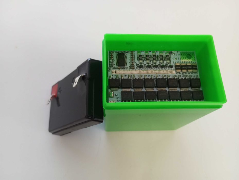 Корпус под 18650 на 6 батарей с холдерами в комплекте