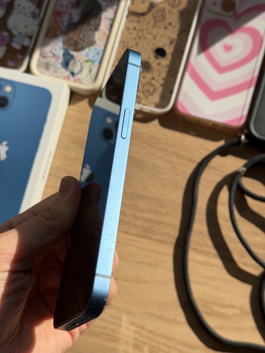 iPhone 13  stan bardzo dobry