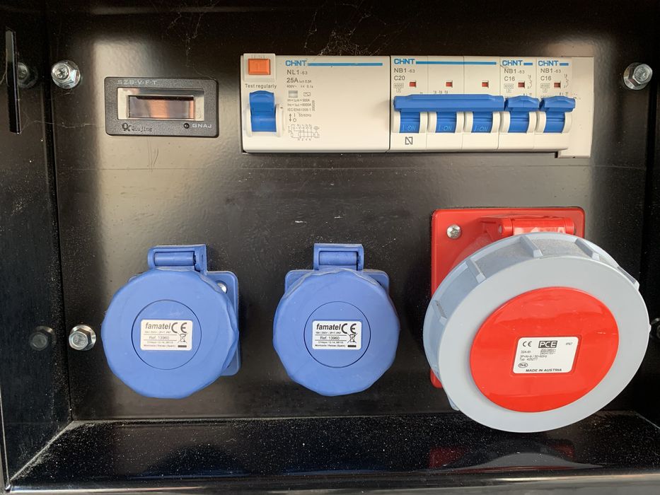 Geradores trifásicos 20 e 24KVA