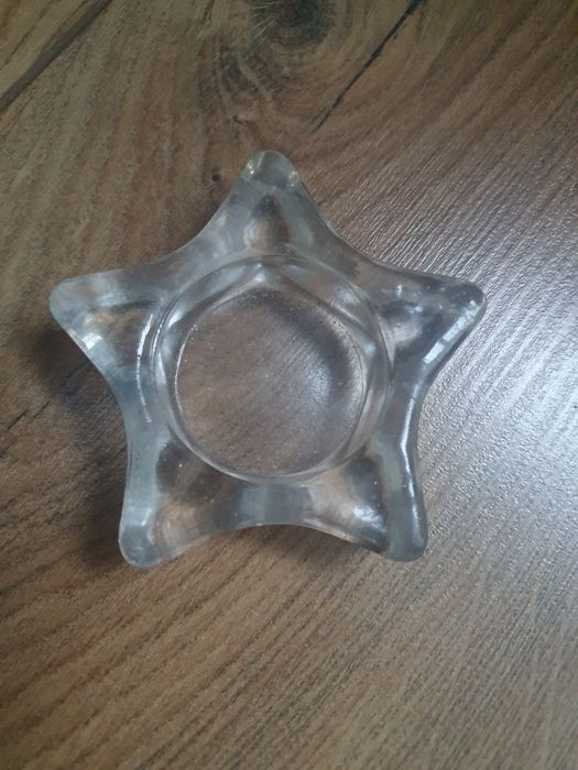 Szklany świecznik na Tealight