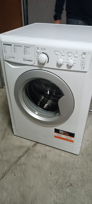 Maquina lavar roupa Indesit