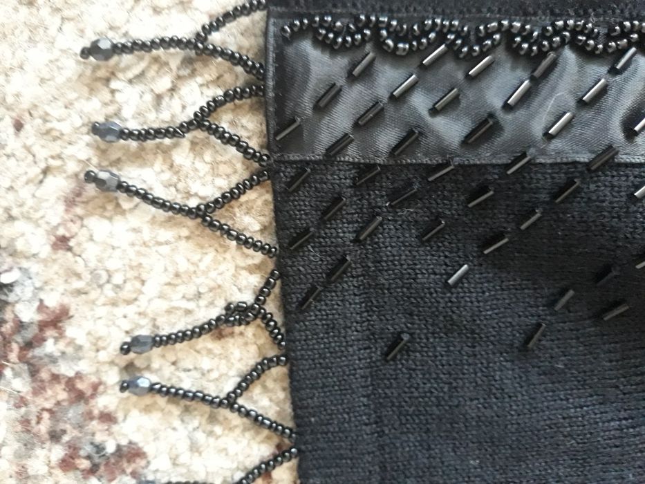 Sweter/ narzutka r. 38/ 40.
