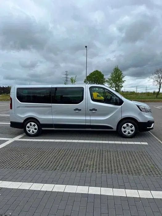 taren.pl wypożyczalnia busów Dobrzany Trafic Long 9 osobowy